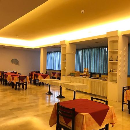 Hotel Senio Риоло Терме Екстериор снимка