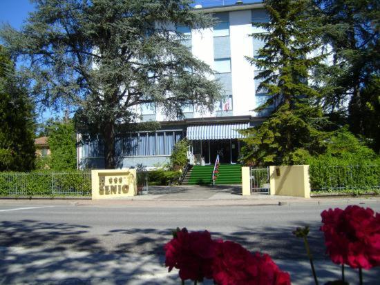 Hotel Senio Риоло Терме Екстериор снимка