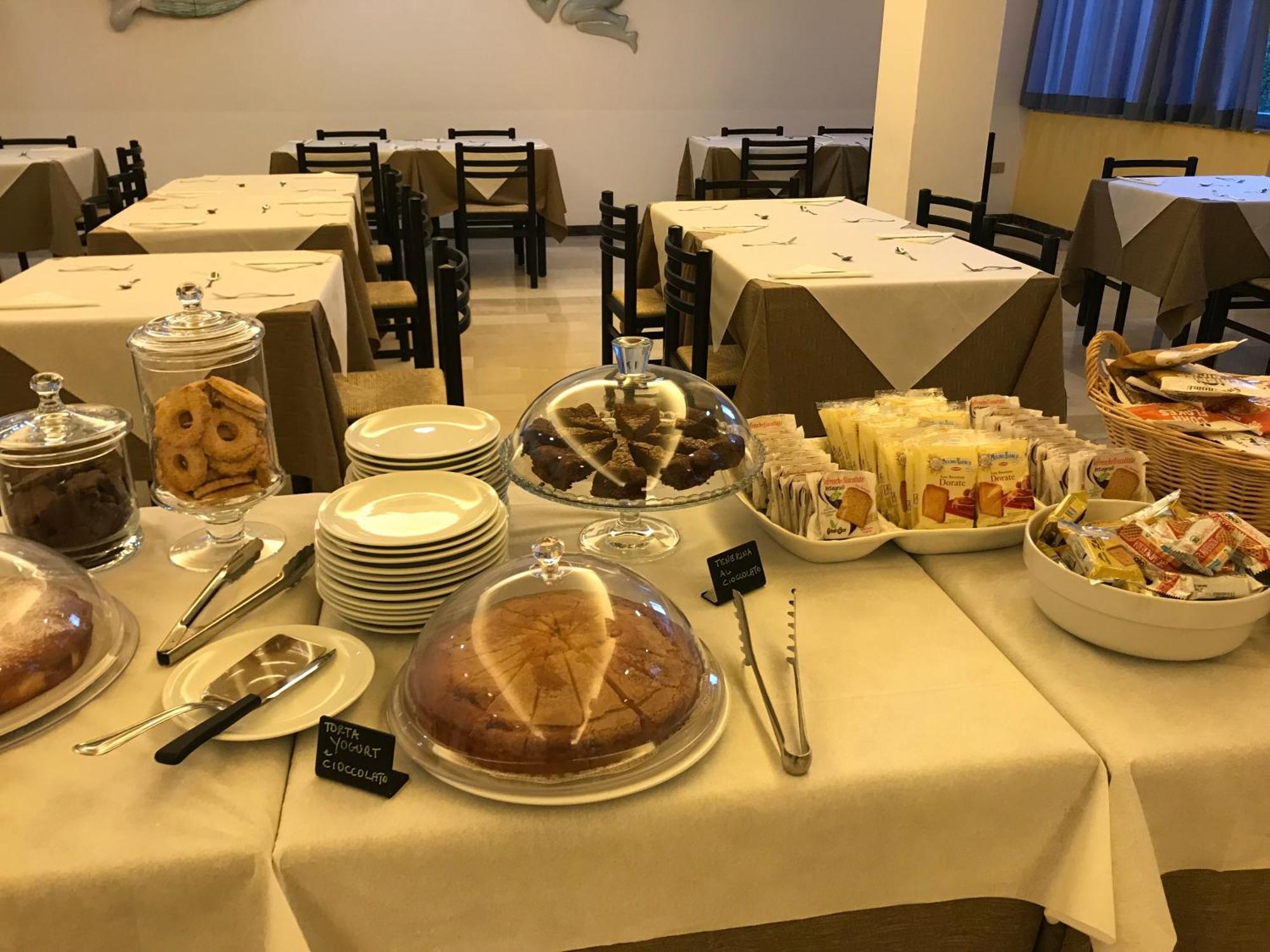 Hotel Senio Риоло Терме Екстериор снимка