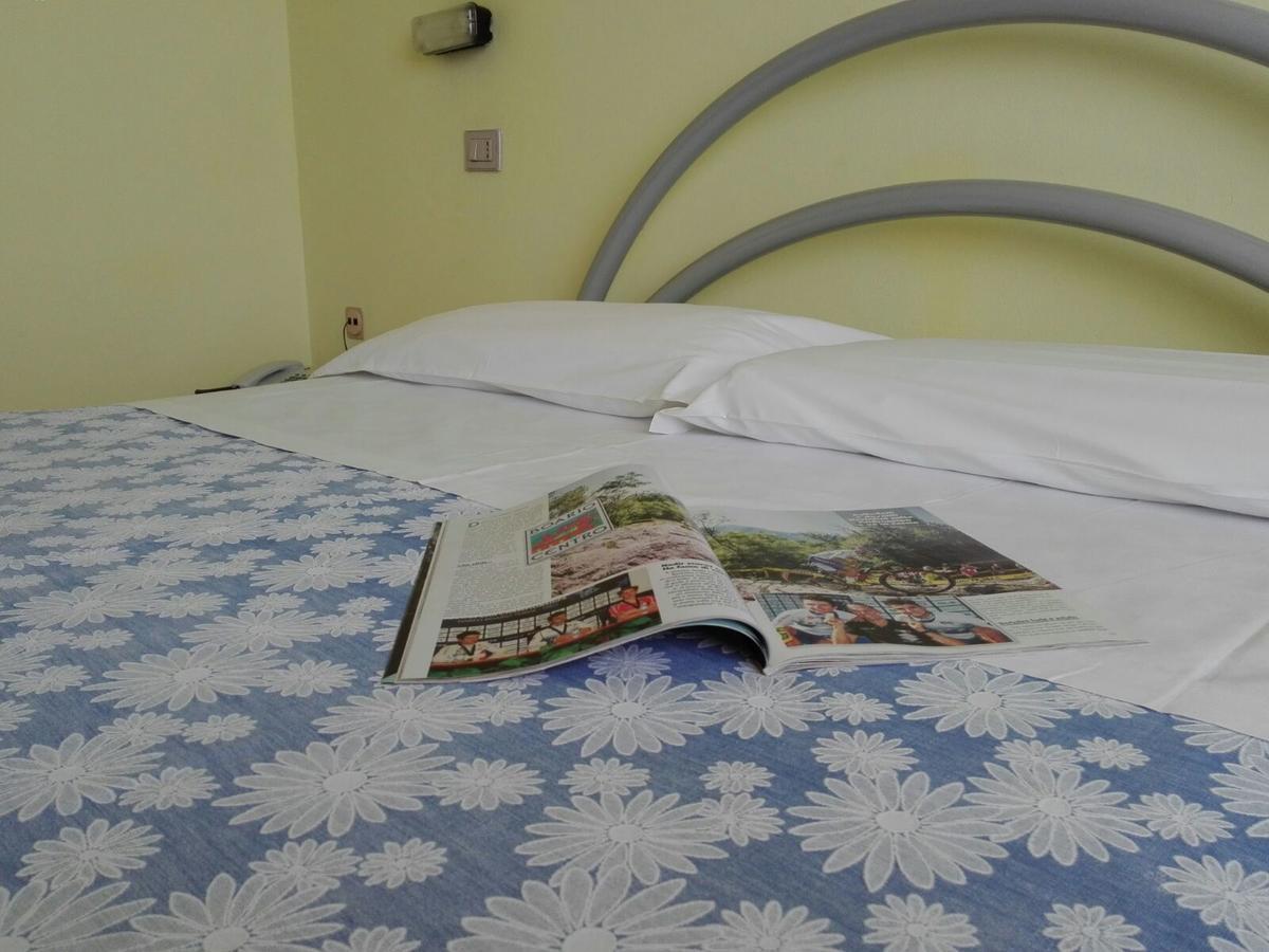 Hotel Senio Риоло Терме Екстериор снимка