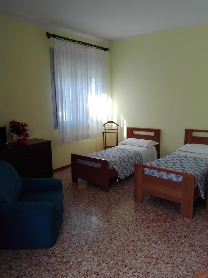 Hotel Senio Риоло Терме Екстериор снимка